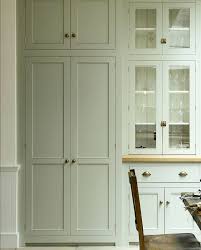 classic kitchens that are not white