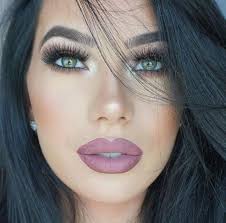Das liegt warscheinlich an der sonne. Make Up Fur Grune Augen Und Dunkle Haare Make Up Und Tattoo Schwarze Haare Grune Augen Silvester Make Up Dunkle Haare Blaue Augen