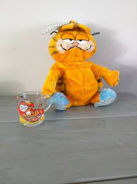 Vintage Garfield Plush Toy Vintage Garfield Stuffed Pajama Keeper Overnight Bag Dakin Brand Vintage Garfield And Odie Glass Mug Mcdonalds Garfield And Odie Garfield Plush Toy