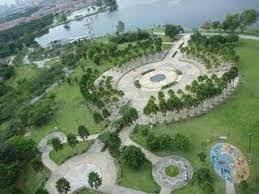 Mainan ini tergolong tradisional dan bisa dikategorikan sebagai mainan klasik. Taman Layang Layang Metropolitan Kepong Dbkl Posts Facebook