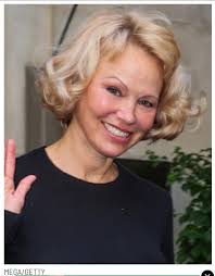 Pamela Anderson's new ginger shag haircut is a shocking 70s throwback 😱  See her brand new look at the link in the comments 👇️