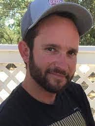 Warren Root's Instagram, Twitter & Facebook