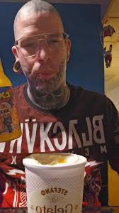 La sauce exo du Shack a Sauce sur la gelato a vanille cest le paradis! ,  Kenny10 👈👈👈 code promo en ligne ou en personne , Liens en commentaire