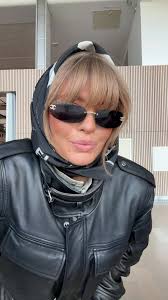 Stylish Airport Outfit Ideas for Travelers