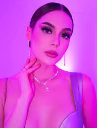 Alberto Serratos's Instagram, Twitter & Facebook