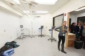 Hours may change under current circumstances Animal Clinic At Essex Tech Opens Doors To Public Next Week Salemnews Com