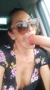 Esibizionista Modena gode a fare la troia in pubblico | Solopornoitaliani