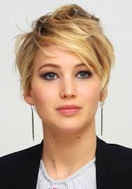 Corey Burrell adlı kullanıcının hair styles panosundaki Pin