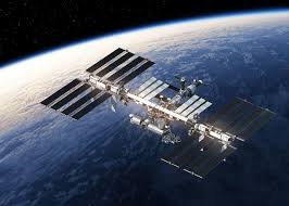 Seis pessoas, incluindo o empresário richard branson, efectuaram este domingo a sua primeira viagem ao espaço a bordo do avião vss unity, que descolou e aterrou com sucesso da base spaceport. Quanto Vale Uma Viagem Ao Espaco Steemit