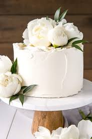 1001 Idees Pour Realiser Une Decoration Gateau D Anniversaire Au Top Gateau D Anniversaire Avec Des Fleurs Gateaux De Mariage Royaux Decoration Gateau