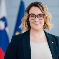 6400+ "Neva The" profiles