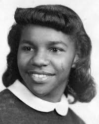 Deanna Hare's Instagram, Twitter & Facebook