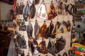 Hawksbill sea turtle description, behavior, feeding, reproduction, hawksbill sea turtle threats and more. Too Rare To Wear Survey Finds Turtleshell In More Than 30 Of Shops Suggests Tourists Can Help Save Endangered Hawksbill Sea Turtles By Purchasing Souvenirs Wisely Adventure Travel News