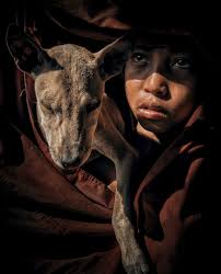 I like taking photographs as a means of expressing my inner landscapes.  Through my photography, I challenge myself to portray the landscapes of  joy, anger, sorrow, and pleasure that I envision in