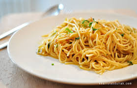 Who knew something as simple as this spaghetti aglio olio e peperoncino could taste so good? Spaghetti Aglio Olio Resepi