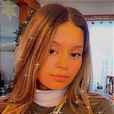 Laila Thomas (@lailalee23)