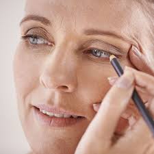 7 Essential Eye Makeup Tips For Women Over 40 Makeup For 60 Year Old Makeup Tips For Older Women Eye Makeup Tips