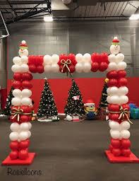A Balloon Arch For Your Christmas Party Christmas Balloon Decor Christmas Balloons Christmas Balloon Decorations Balloon Decorations