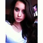 Lois Groth's Instagram, Twitter & Facebook