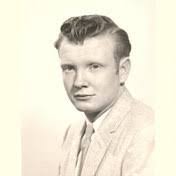 Daniel Ussery's Instagram, Twitter & Facebook