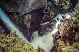 La sua forma simile ad una pala fanno del pailon del diablo in ecuador una delle esperienze naturalistiche più gettonate. Pailon Del Diablo The Devil S Gorge Explorervibes