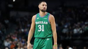 Klay Thompson Reportedly to Sign with Heat After Agreeing to Mavericks Contract Buyout