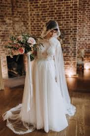 Check spelling or type a new query. Augen Auf Beim Brautkleidkauf Ein Erfahrungsbericht Brautkleider Hochzeitstrends Im Spotlight Farben