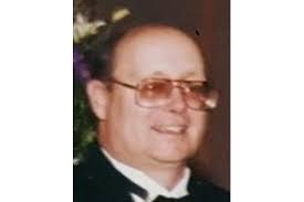 Dave Bisbee's Instagram, Twitter & Facebook