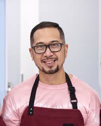 Do you want Nymphia Wind to snatch the crown? 🍌👑 Sound off across social  media using #TeamNymphia to let your voice be heard! 🗣️ #DragRace