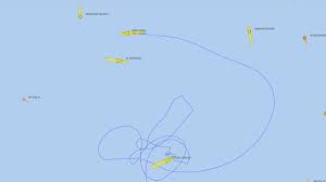 Der containerriese, der derzeit im suezkanal steckt und die lieferketten der welt blockiert, hatte dort 2019 die fähre. Suezkanal Kapitan Von Containerschiff Fuhr Vor Der Havarie Ein Muster Ins Meer Und Das Hat Es In Sich Wirtschaft