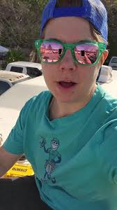 Courtney Loechl (@themakeshithappencoach)