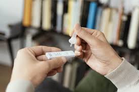 In 3 bis 4 wochen sollen auch bei bipa gurgeltests angeboten werden. Covid 19 Selbst Schnelltest Stehen Bereit Apotheke Wyss
