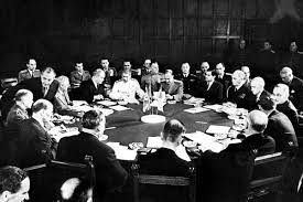 Konferencja poczdamska (1945) była ostatnim spotkaniem czołowych przywódców koalicji antyfaszystowskiej. Konferencja Poczdamska 17 Lipca 2 Sierpnia 1945 R Historia Zapomniana I Mniej Znana
