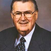 Thomas O'Connell and Elliott Ross added to high school's Wall of Fame