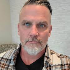 Sean Knudsen's Instagram, Twitter & Facebook