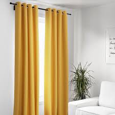 Des draps aux rideaux, en passant par les tapis, ayez le foyer idéal à petit prix ! Vilborg Rideaux 2 Pieces Jaune Avec Oeillets 145x300 Cm En 2020 Rideaux Ikea Et Rideau Jaune