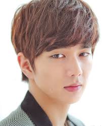 Tiểu So Ji Sub" lần đầu làm người lớn