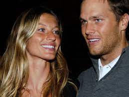 Gisele bündchen dá show de pernas com calça de látex justíssima. Gisele Bundchen And Tom Brady Met On A Blind Date Glamour