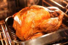 Cons to an electric roaster without a roaster, it's harder to brown the turkey and get that classic, roast turkey color and crispy skin. How To Choose The Best Turkey Roasting Pan For The Holidays And Beyond