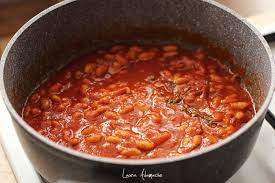 Aceasta mancare de fasole verde scazuta este o garnitura perfecta pentru ochiuri de oua, chiftele, carnati fierti sau bucati de carne la gratar. Mancare Italiana De Fasole Retete Culinare Laura Adamache