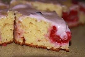 что можно приготовить сладкого из яиц сахара и муки Bystryj Pirog Na Kefire 3 Yajca 1 St Kefira 1 St Muki 1 Ch L Razryhlitel 0 7 1 St Sahara Sladkie Recepty Recepty Vypechki Vypechka