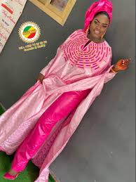 Pour plus de modèles de couture, n'hésitez pas à parcourir le site. 2020 Choose Soucko Bazin For All Your Clothes Needs In Bazin Tel 22379252090 Bamako M African Print Fashion Dresses African Clothing African Fashion Dresses
