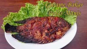 Terakhir, membuat sambal untuk cocolan ikan bakar. Resep Gurame Bakar Pedas Manis Bumbu Rahasia Andalan Youtube