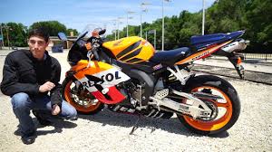 Honda cbr1000rr fireblade repsol's average market price (msrp) is found to be from $5,000 to $13,000. Used Bike Reviews Honda Cbr1000rr Repsol 2004 2005 Fireblade Youtube