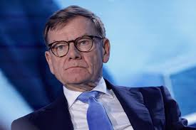 Israel seals flashpoint mosque