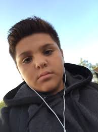 Adrian Olvera (@kidadrianbest)