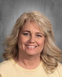 Tracie Ewing's Instagram, Twitter & Facebook