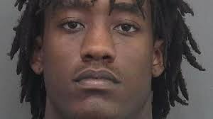 Florida Gators' Deiondre Porter suspended after arrest for alleged gun  incident