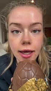 Katie Rea's Instagram, Twitter & Facebook