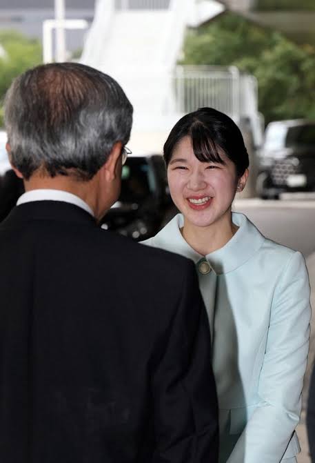 天皇、皇后両陛下の長女愛子さまが半導体物理国際会議にご臨席 [写真特集1/9] | 毎日新聞